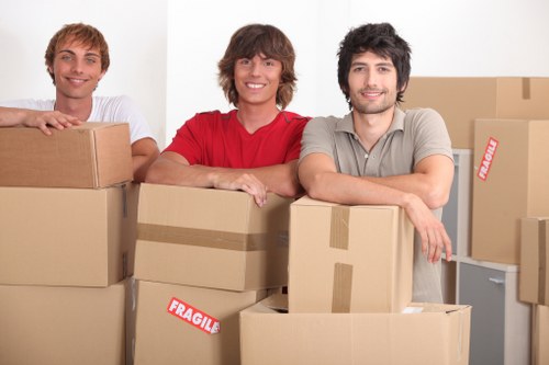 Organising a smooth relocation in West Kensington